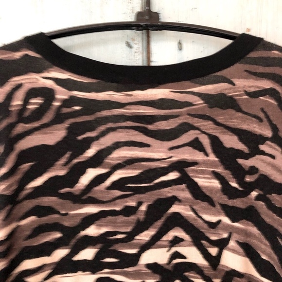 Animal print sweater in black, brown, & tan adorned with beads & rhinest… - Picture 8 of 12